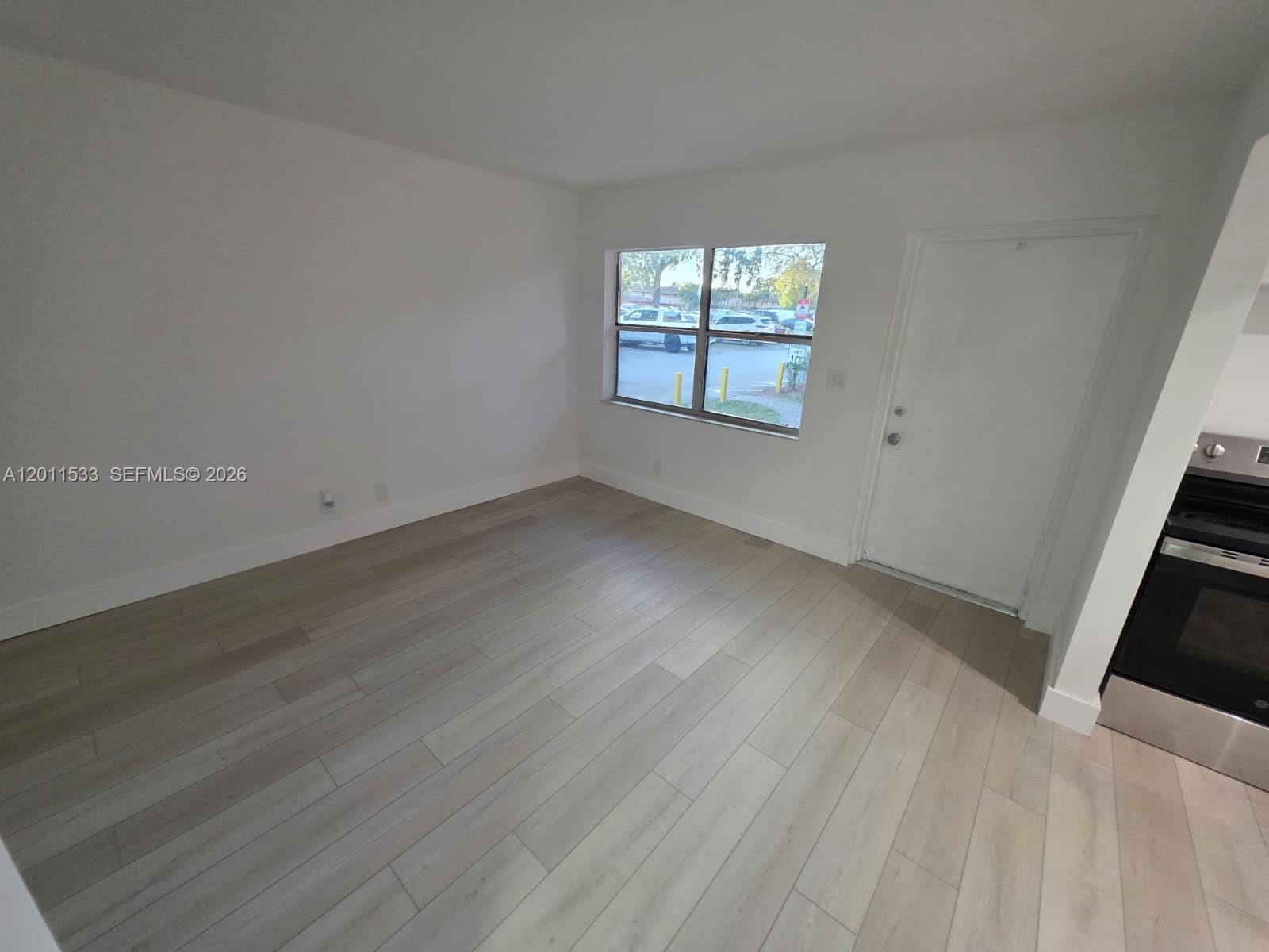 101 NE 41st St F98
