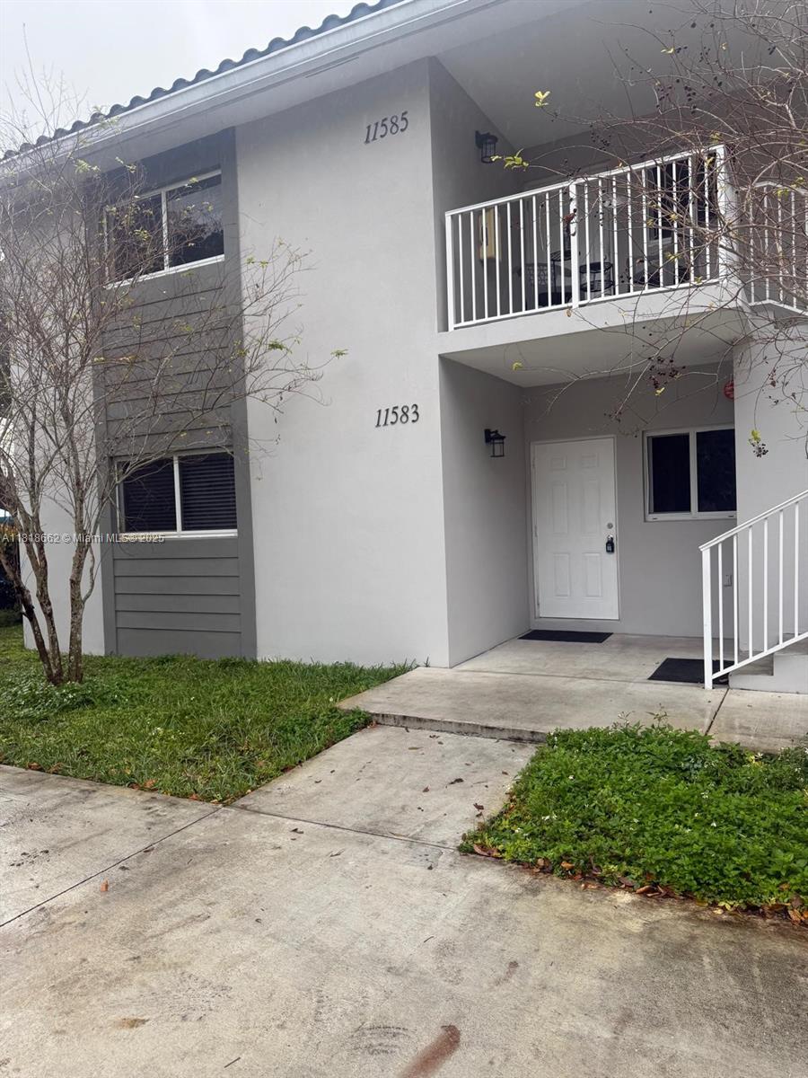 Address Not Disclosed, Coral Springs, Broward County, Florida - 3 Bedrooms  
2 Bathrooms - 