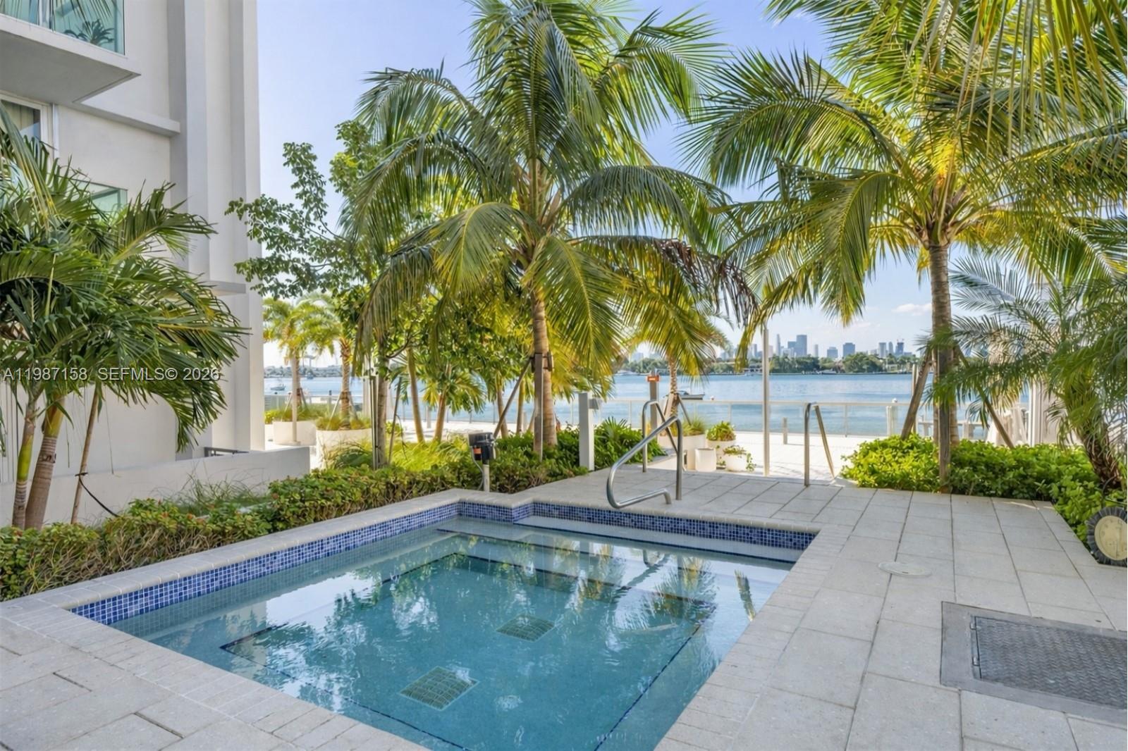 1000 West Ave 216