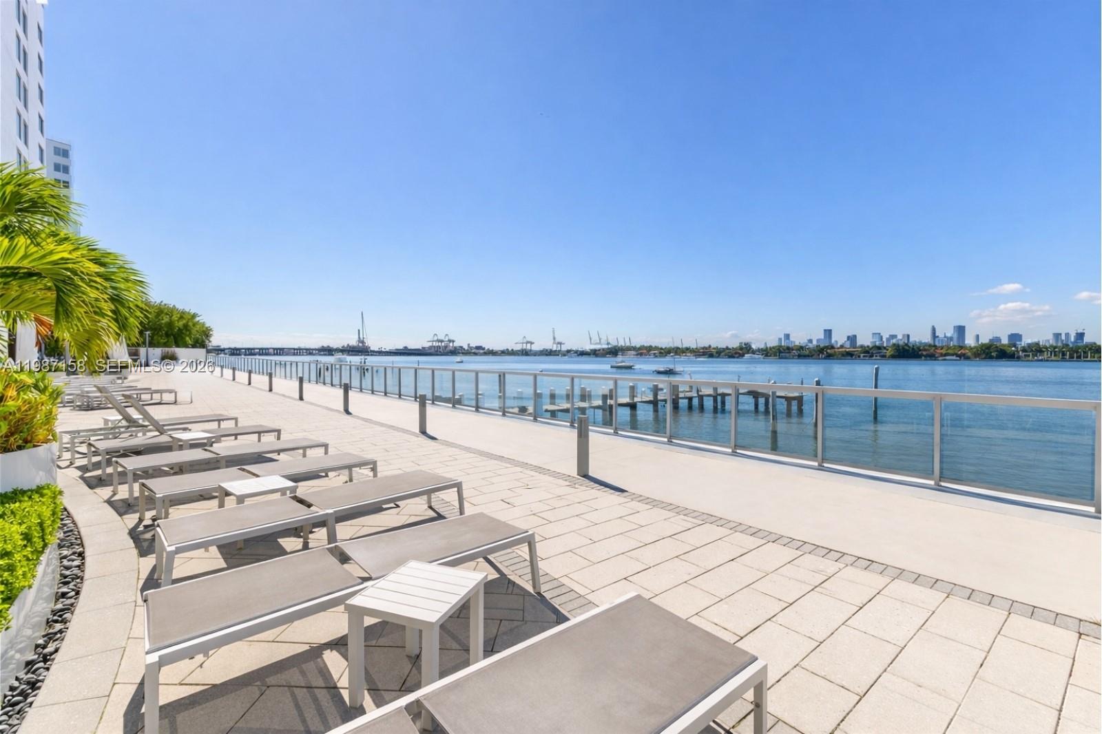 1000 West Ave 216