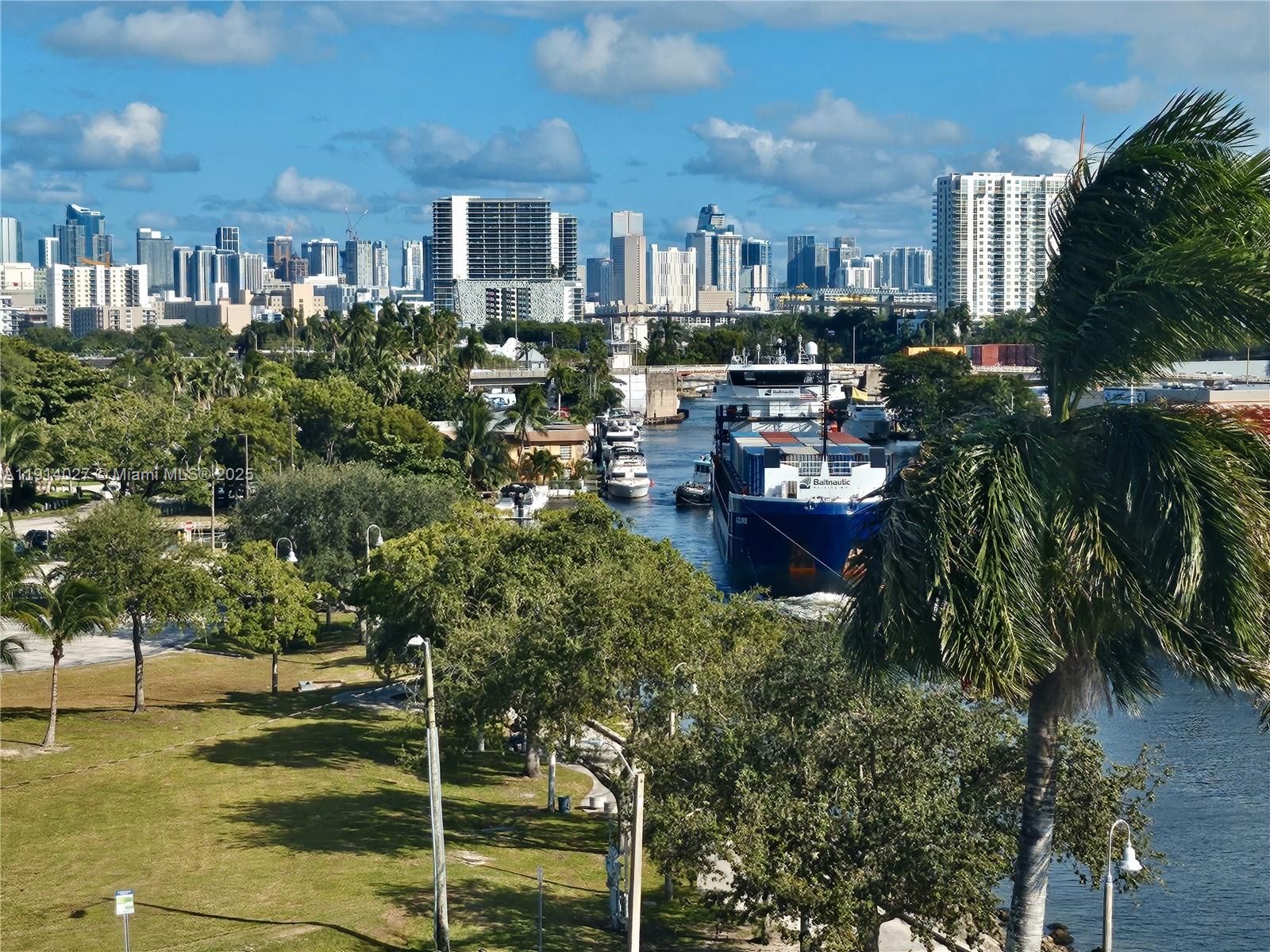 ISLA DEL MAR CONDO - Residential