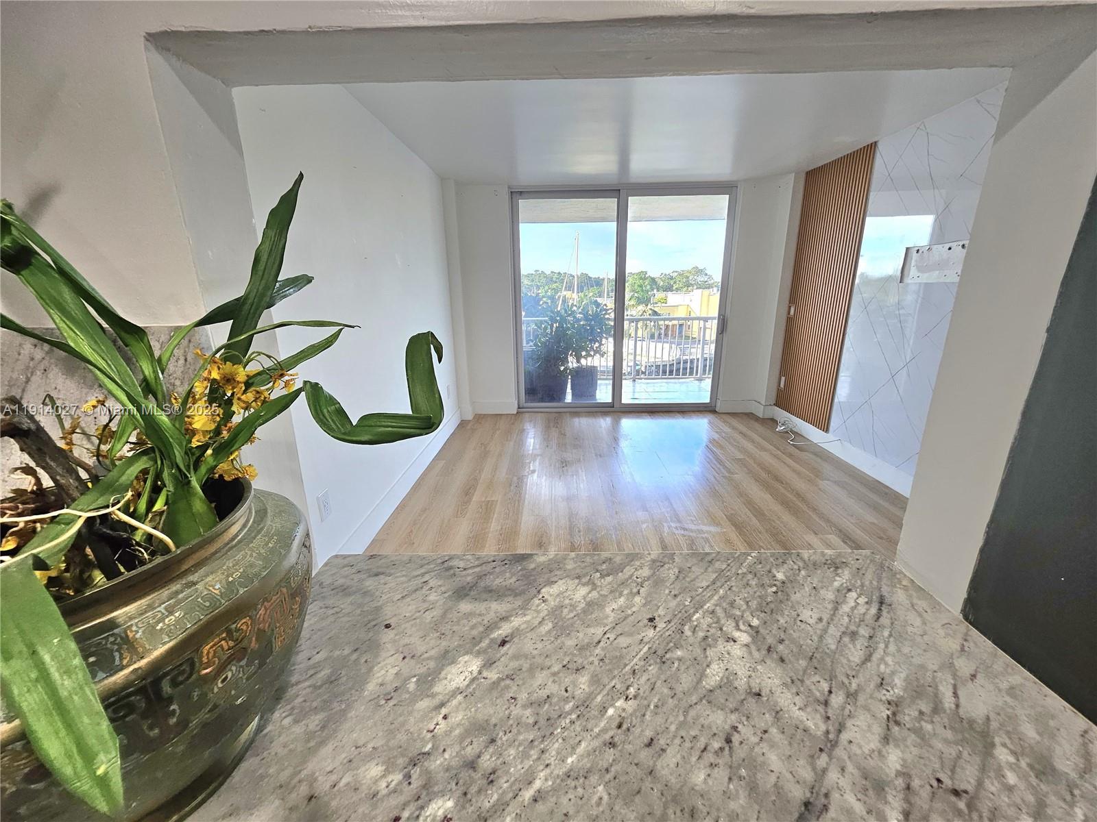 ISLA DEL MAR CONDO - Residential