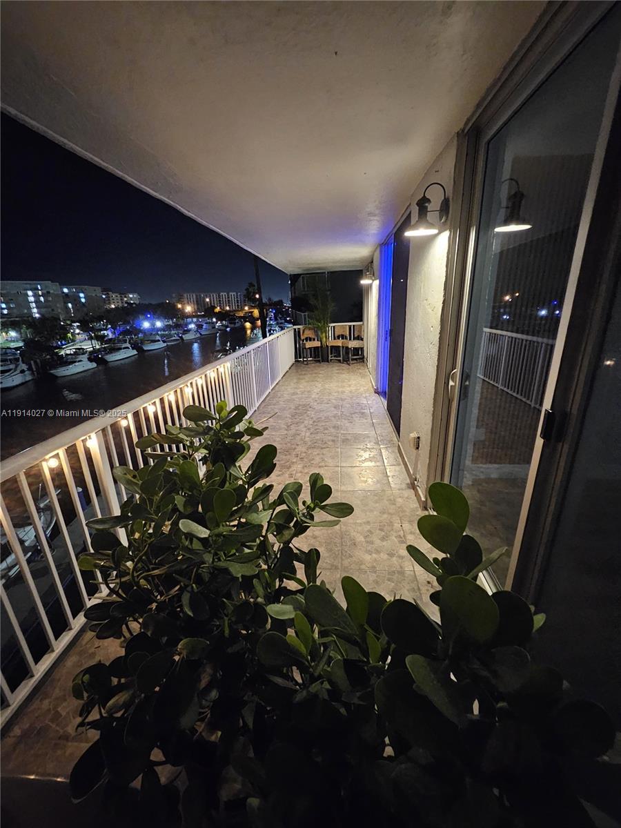 ISLA DEL MAR CONDO - Residential