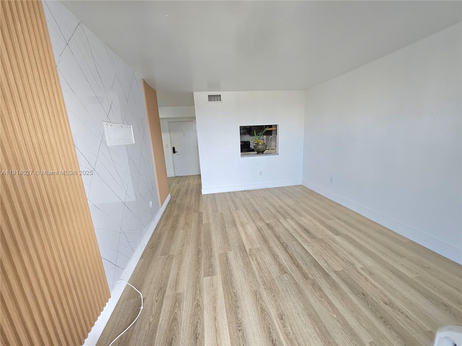 ISLA DEL MAR CONDO - Residential