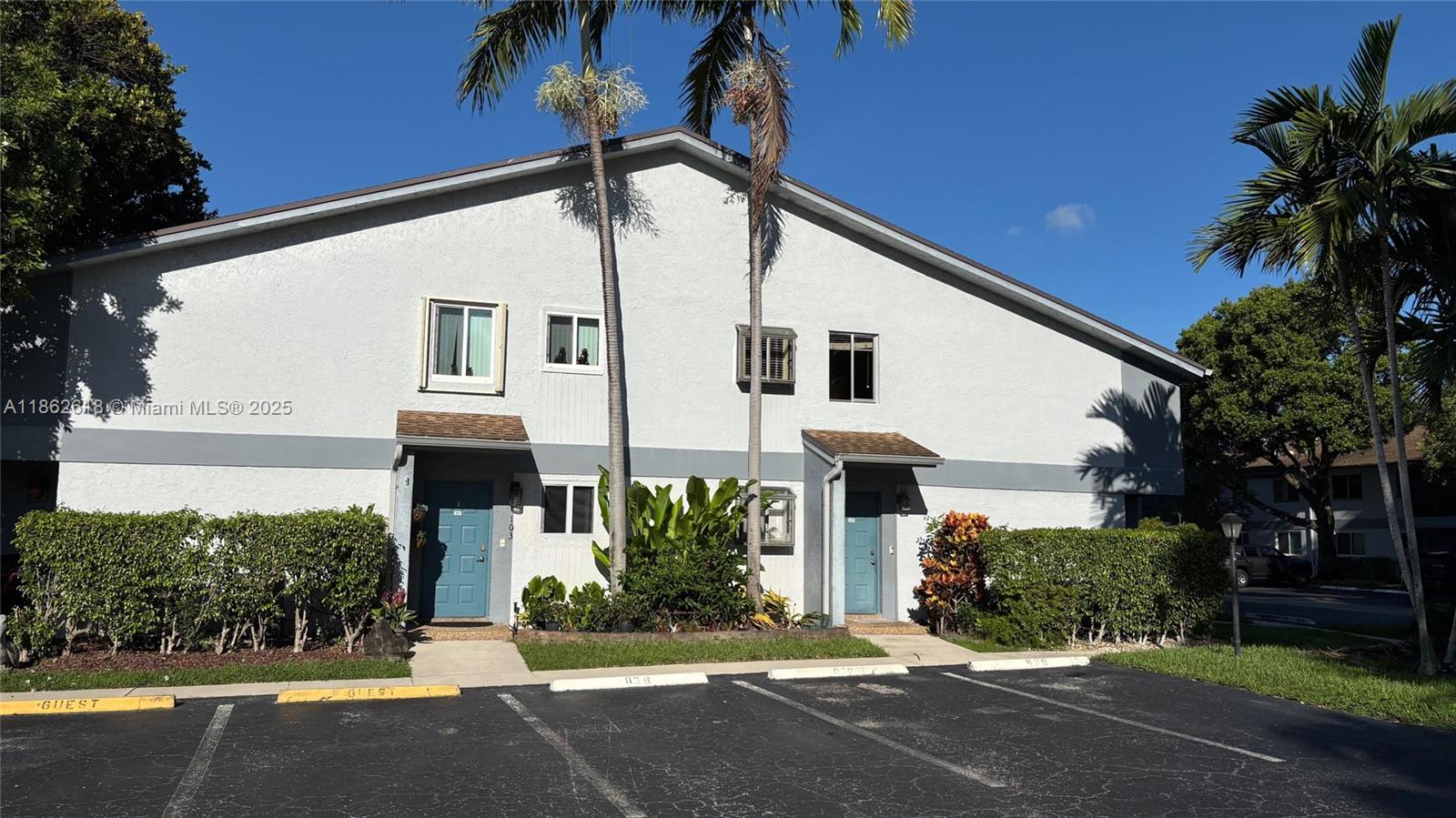 BEAUTIFULLY RENOVATED 2 BEDROOM/ 1 BATH LOCATED IN A QUIET OASIS IN THE HEART OF OAKLAND PARK. UPDATED OPEN KITCHEN WITH GRANITE COUNTERTOPS, STAINLESS STEEL APPLIANCES, IMPACT WINDOWS AND DOORS, WASHER/DRYER IN APT, AND NEWER A/C AND HOT WATER HEATER. COMMUNITY POOL AND CLUB HOUSE, NO AGE RESTRICTIONS, PET FRIENDLY. 1 ASSIGNED PARKING SPACE AND AMPLE GUEST PARKING. CLOSE TO SHOPPING , DINING , BEACHES AND ONLY 5 MINUTES FROM I-95.