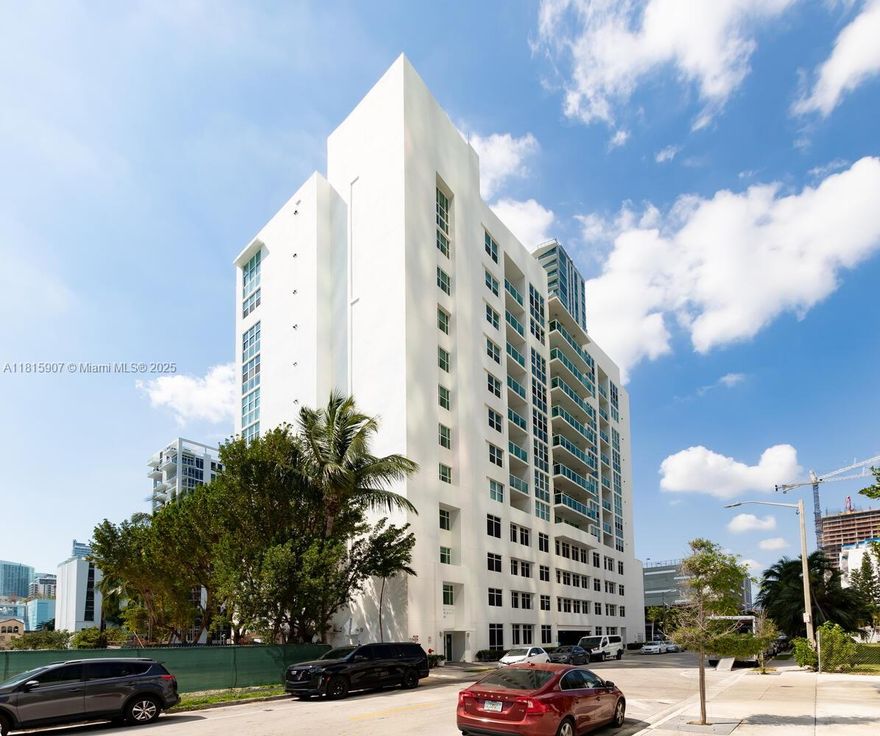 Wake up to breathtaking water views in this stunning 1 bed, 1 bath Edgewater condo. Your expansive balcony offers unobstructed bay and city skyline vistas. Step inside to an open floor plan, perfect for entertaining or relaxing. Live your slice of paradise in Miami's hottest location!