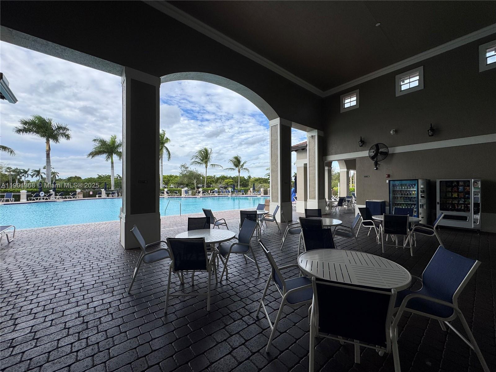 THE COURTS AT BAYSHORE I - Residential