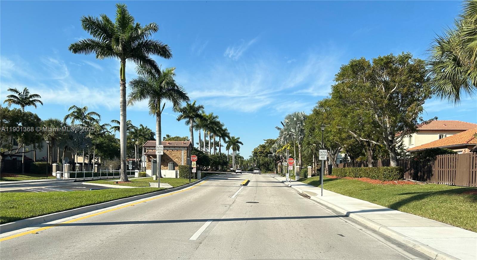 THE COURTS AT BAYSHORE I - Residential