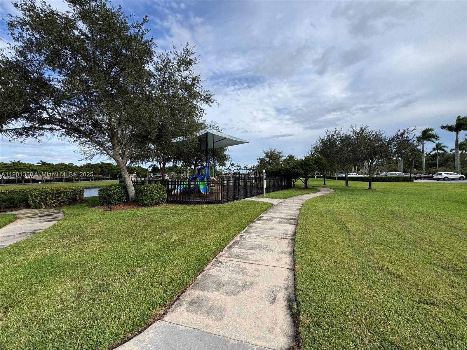 THE COURTS AT BAYSHORE I - Residential