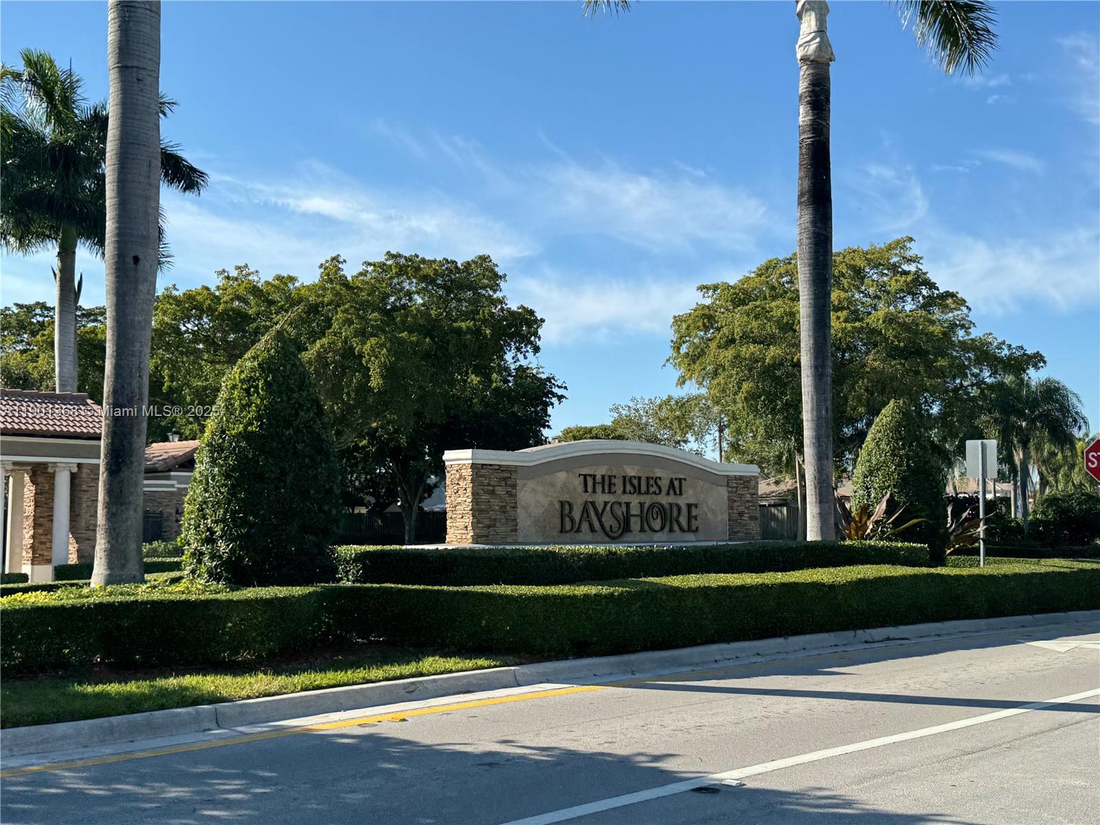 THE COURTS AT BAYSHORE I - Residential