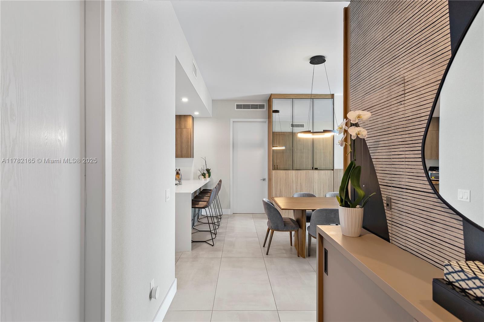 17550 Collins Ave 1404