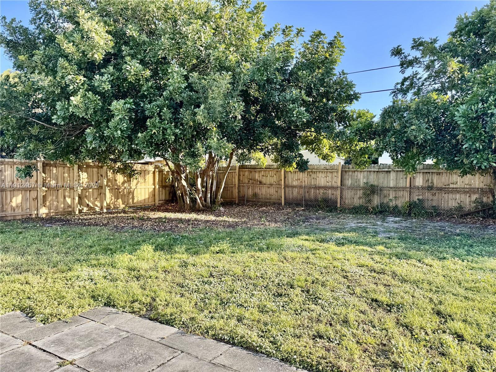 BEVERLY PARK - Residential