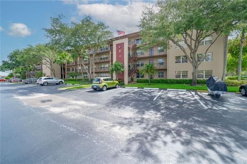 Condominium in Pembroke Pines FL 800 131st Ave Ave.jpg