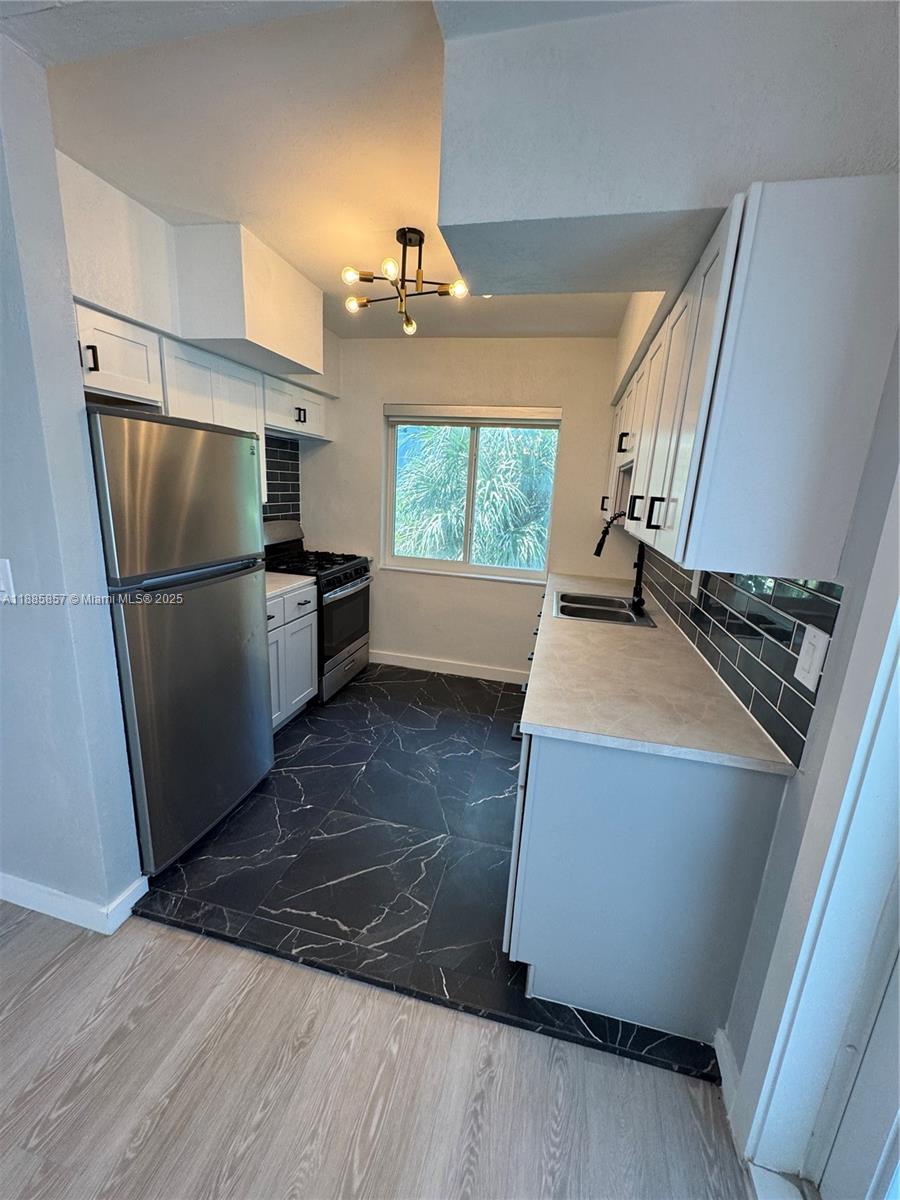BAY HARBOR ISLAND - Residential Lease