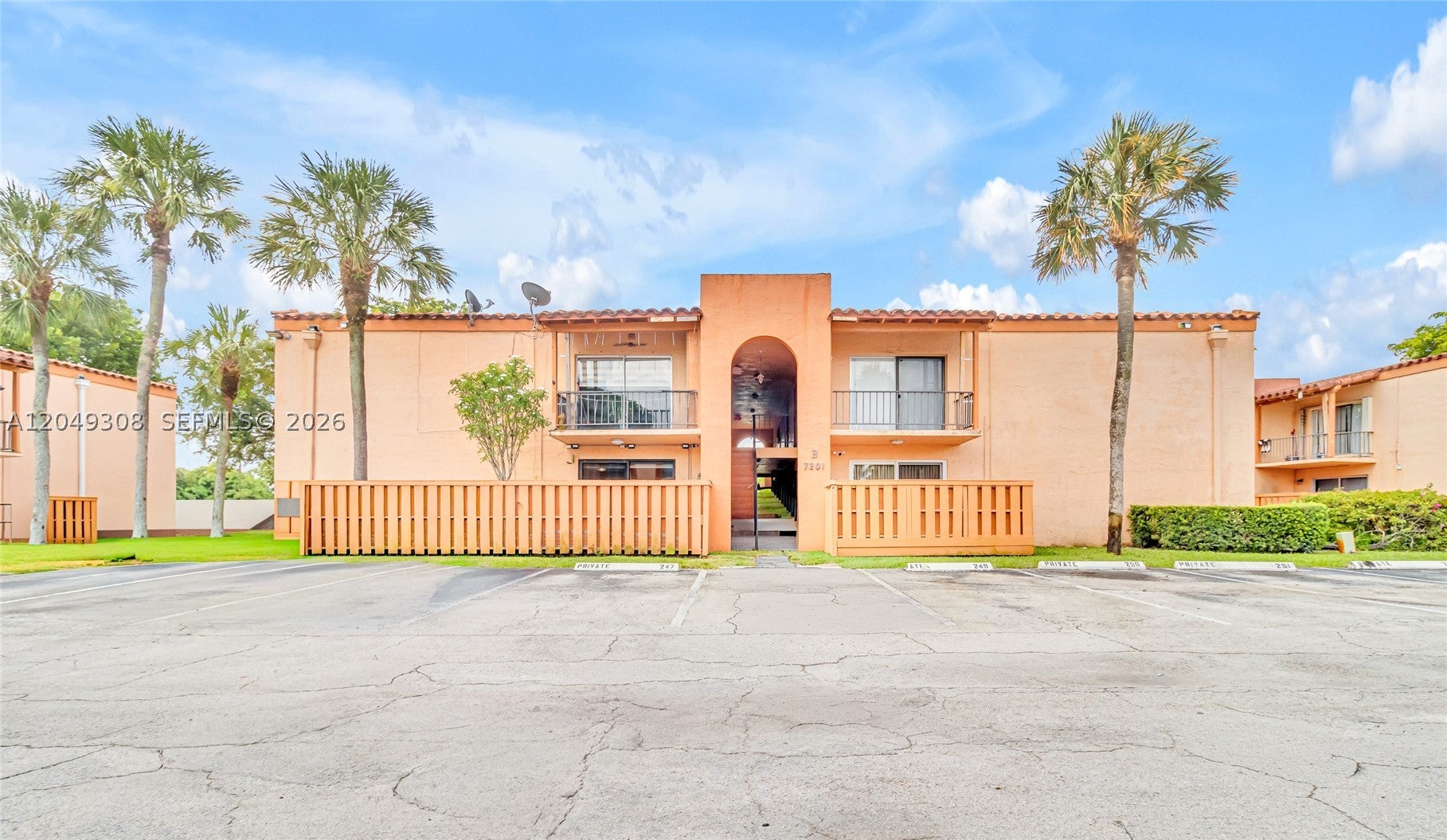7201 Miami Lakes Dr B14