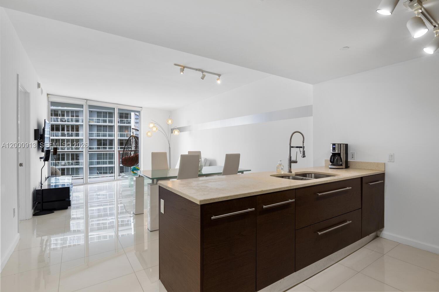ICONBRICKELL CONDO NO 1 - Residential Lease