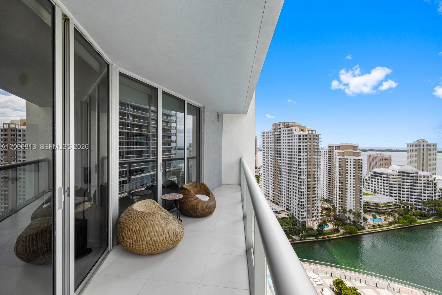 ICONBRICKELL CONDO NO 1 - Residential Lease