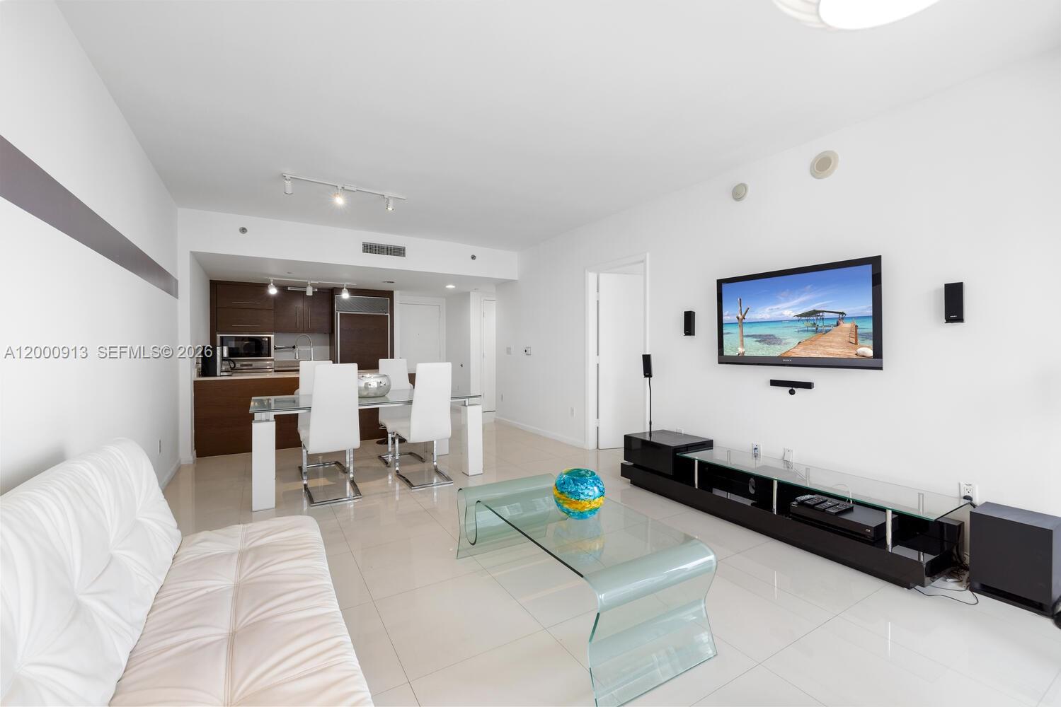 ICONBRICKELL CONDO NO 1 - Residential Lease