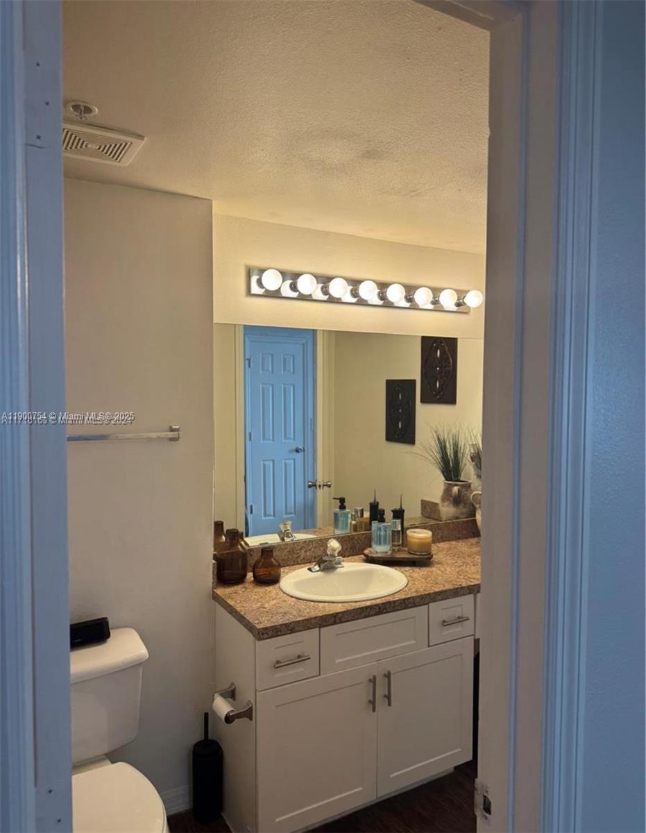 MARQUESA CONDO - Residential