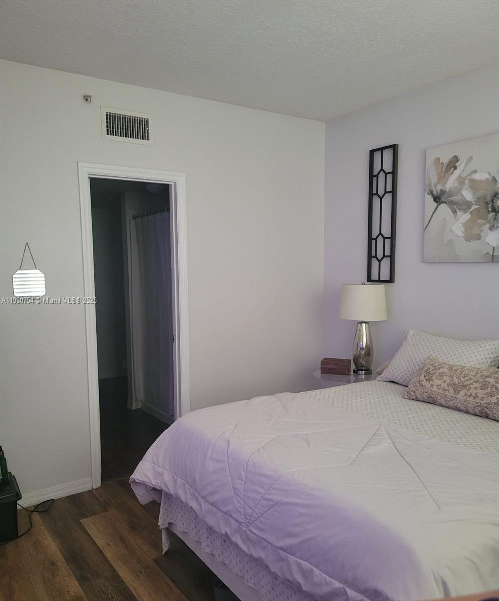 MARQUESA CONDO - Residential