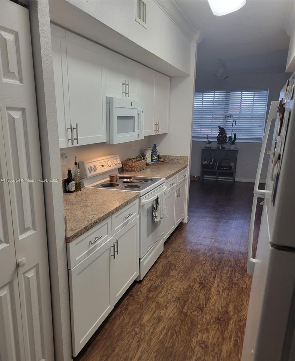 MARQUESA CONDO - Residential