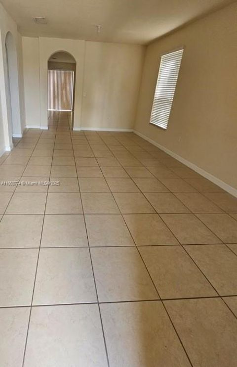 17024 SW 95th Ter 0 Miami FL 33196