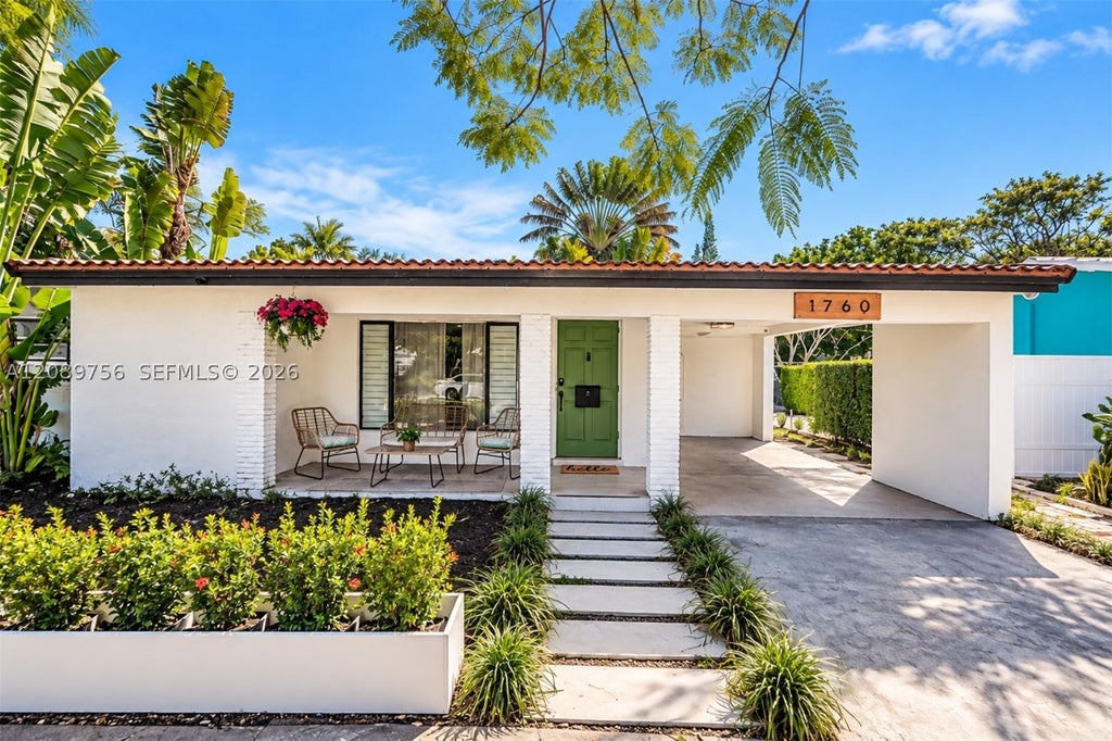 Photo of 1760 NE 13th St, Fort Lauderdale, FL 33304 (MLS # A12089756)