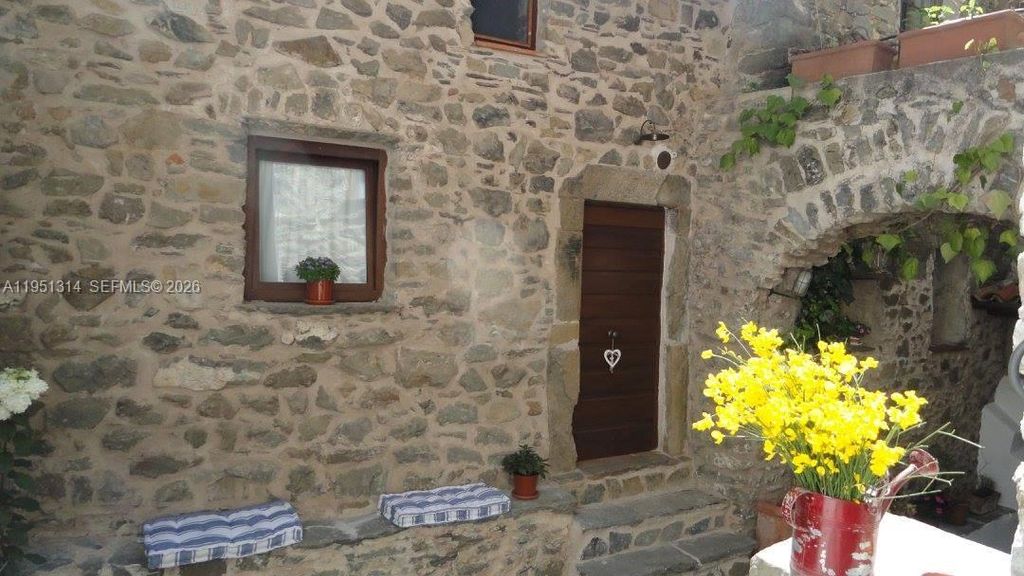 Photo of 11 Vaggi Mura, FL (MLS # A11951314)