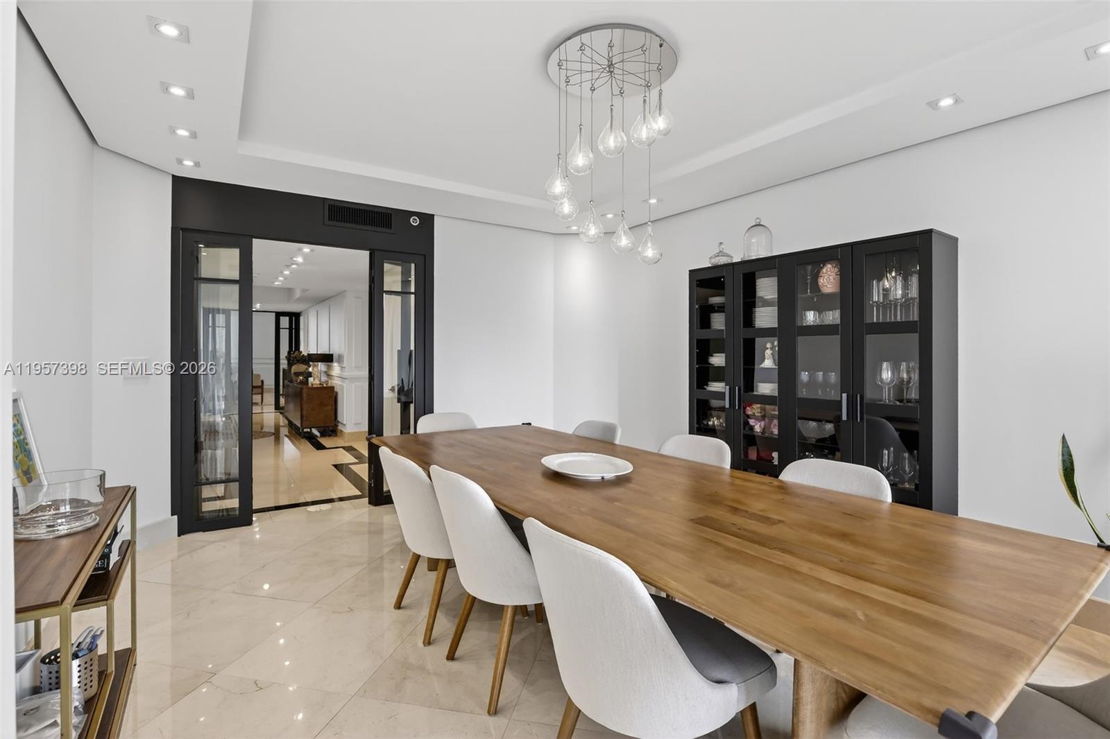 7000 ISL BLVD WILLIAMS IS - Residential