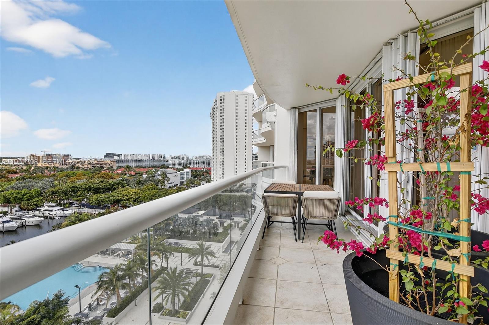 7000 ISL BLVD WILLIAMS IS - Residential