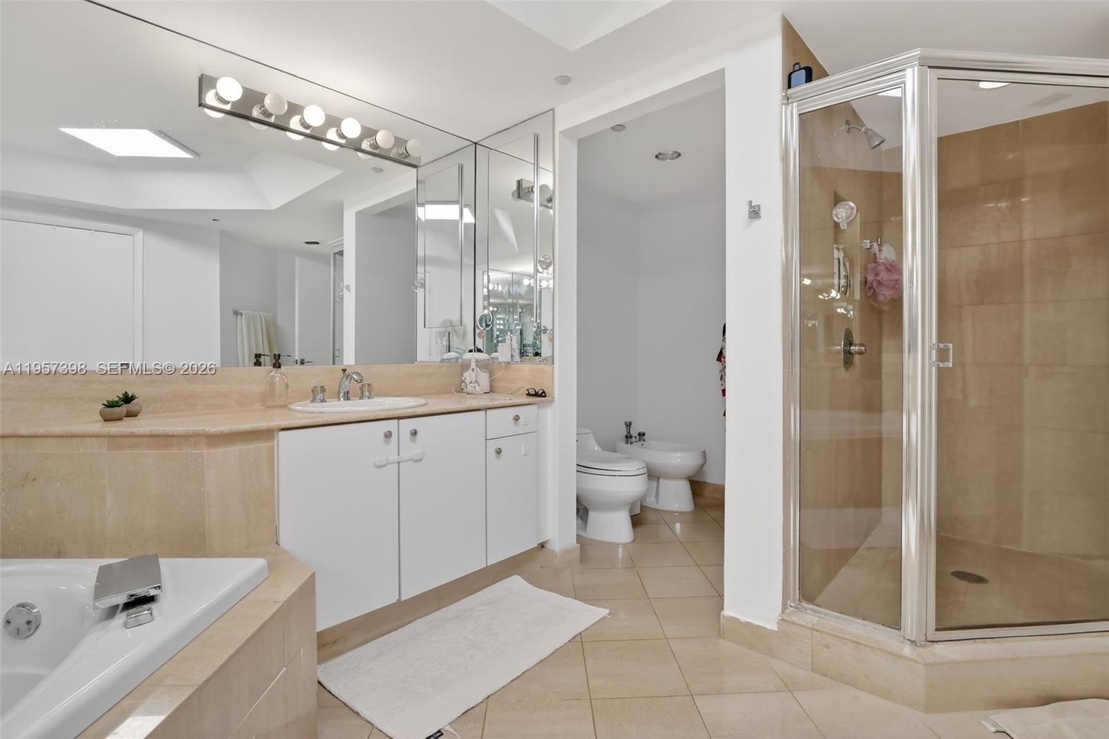 7000 ISL BLVD WILLIAMS IS - Residential