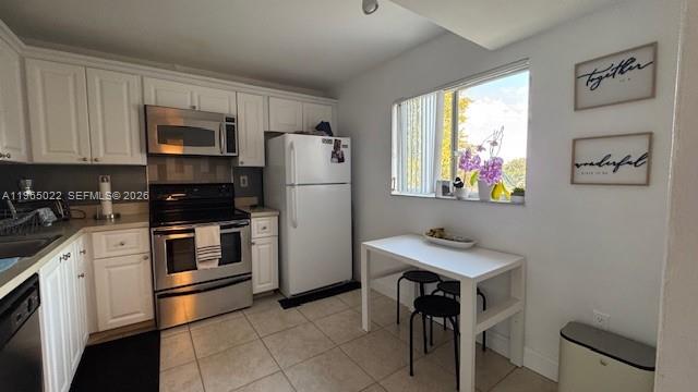 731 N Pine Island Rd 306, Plantation, FL, 33324/$250,000 2 731 N Pine Island Rd 306