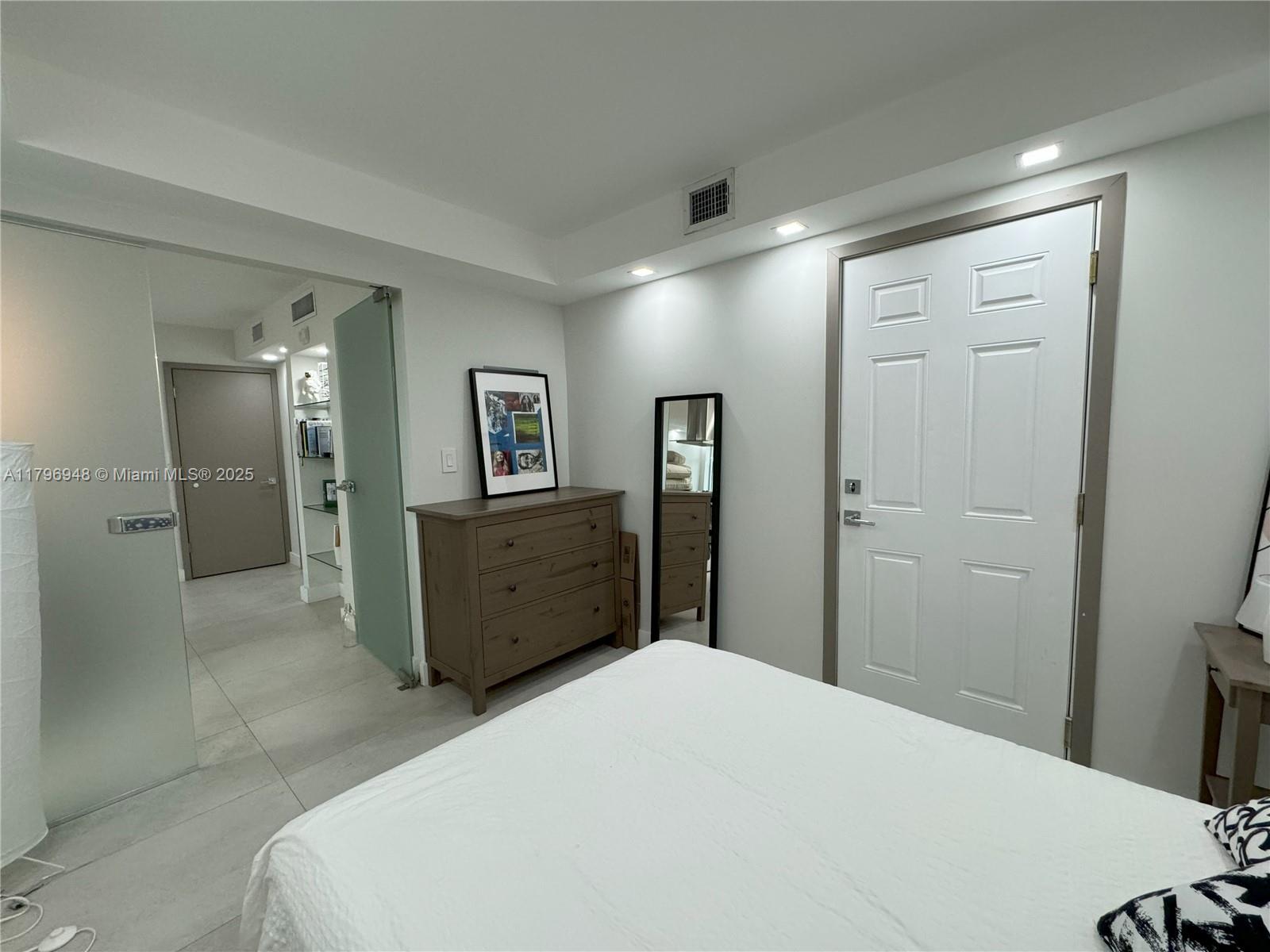 ST REGIS APTS CONDO - Residential