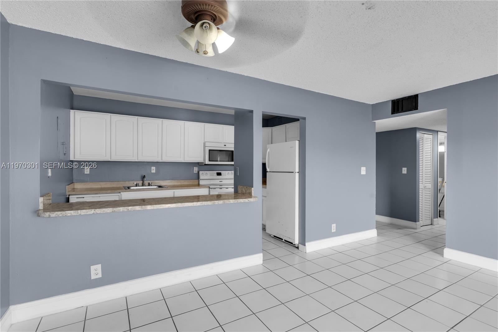 NEWPORT CONDO - Residential