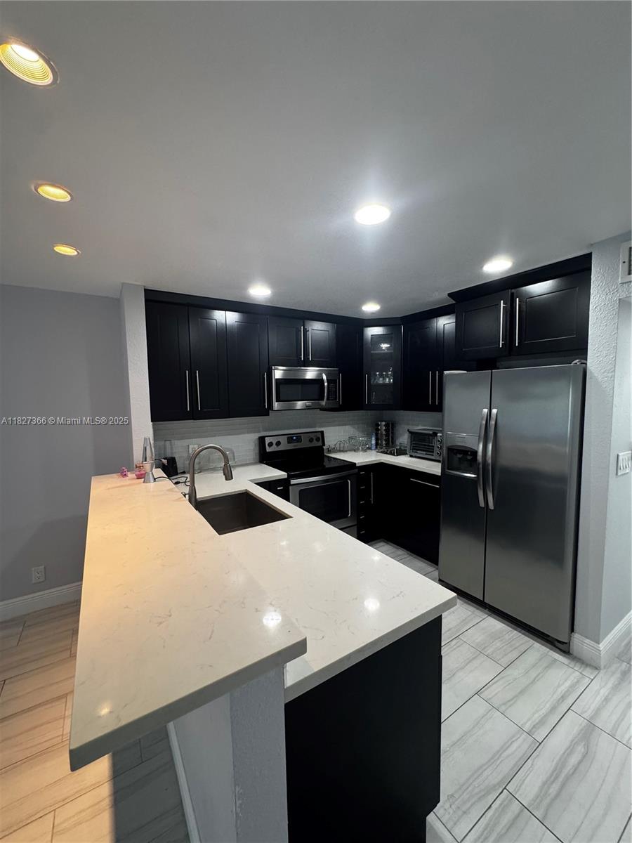 9500 SW 3rd St 239