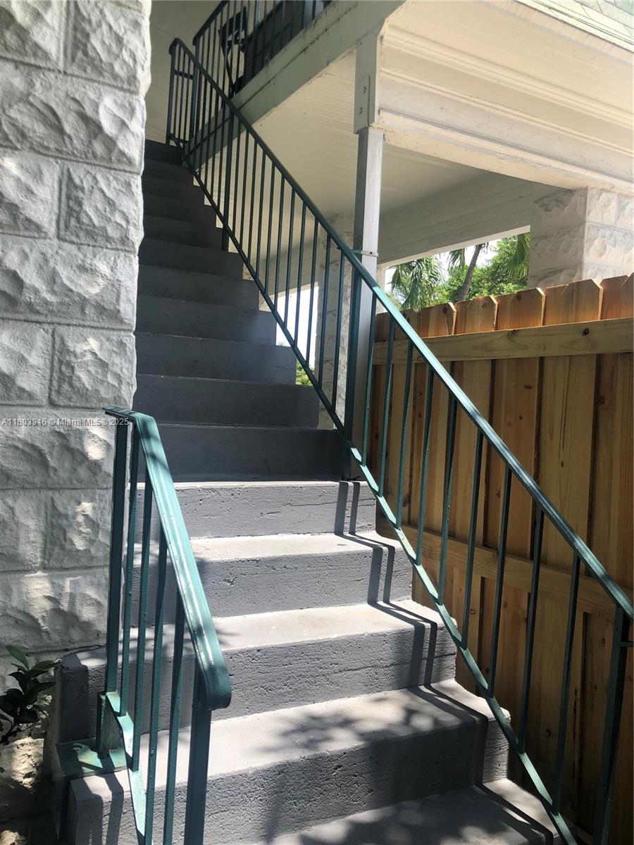 LAKE WORTH TOWN OF - Residential Lease