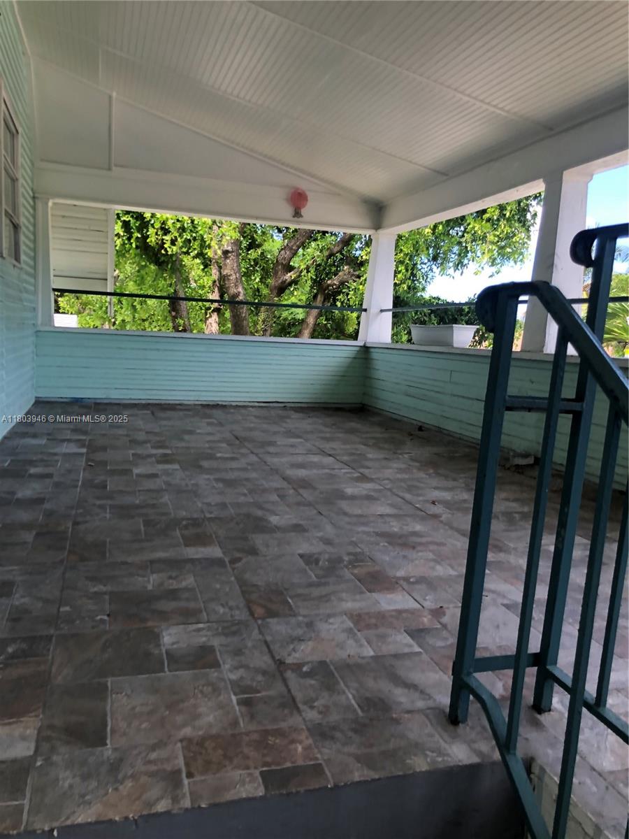 LAKE WORTH TOWN OF - Residential Lease