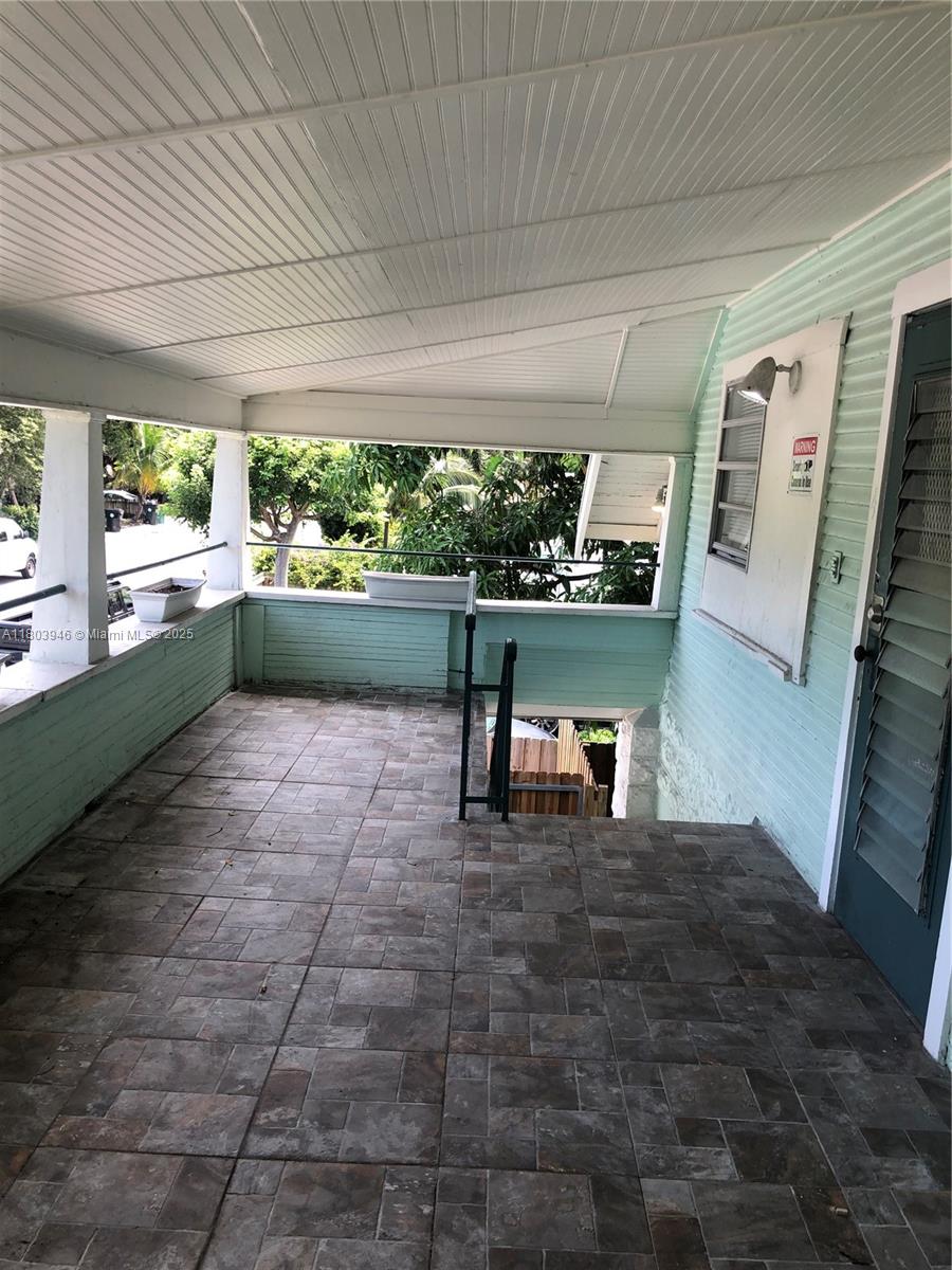 LAKE WORTH TOWN OF - Residential Lease
