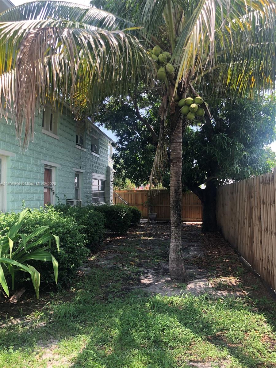 LAKE WORTH TOWN OF - Residential Lease