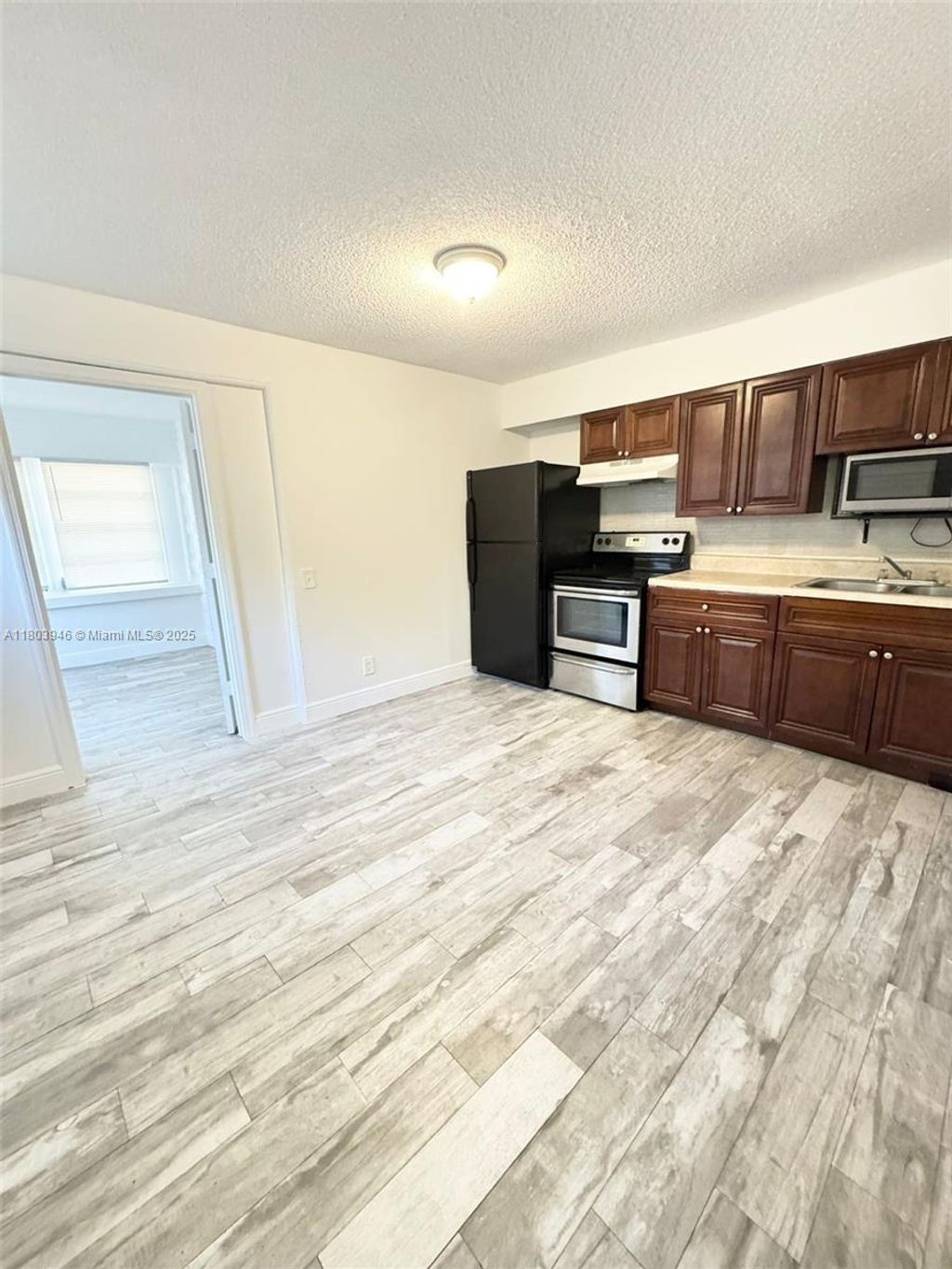 Photo of 605 S J St #1A, Lake Worth, FL 33460 (MLS # A11803946)