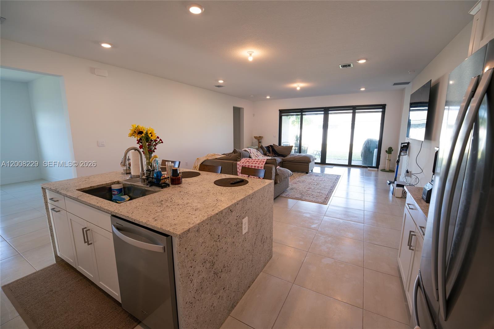 Estrella Square - Residential