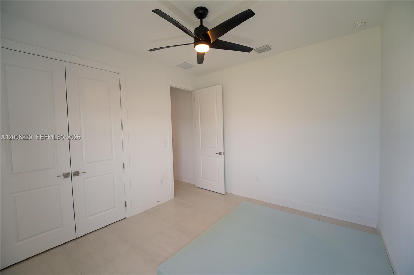 Estrella Square - Residential