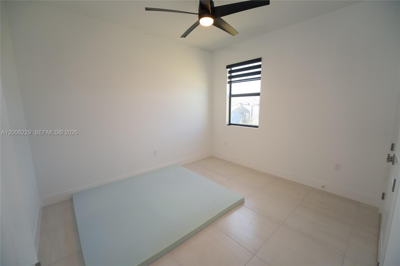 Estrella Square - Residential