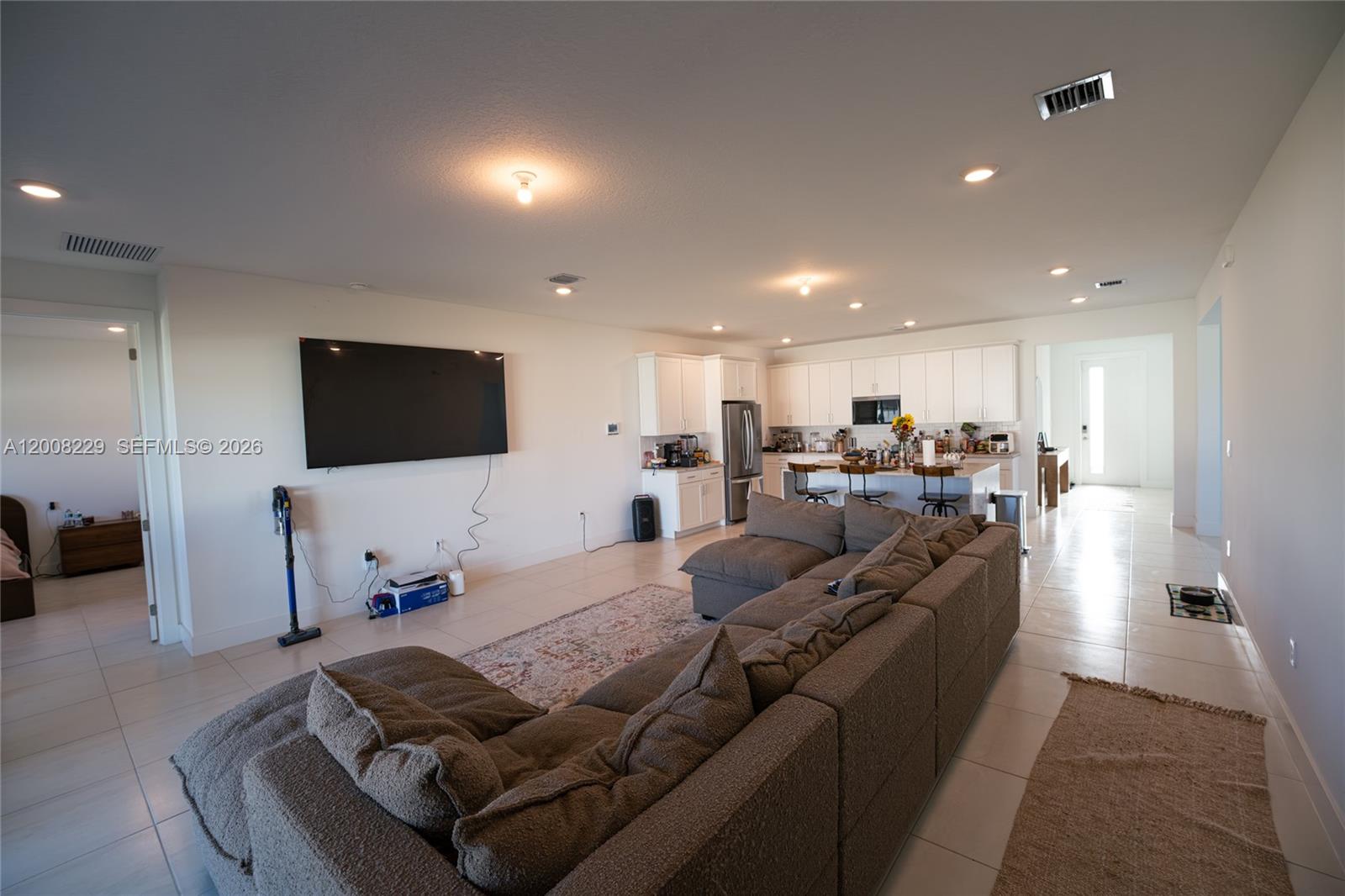 Estrella Square - Residential