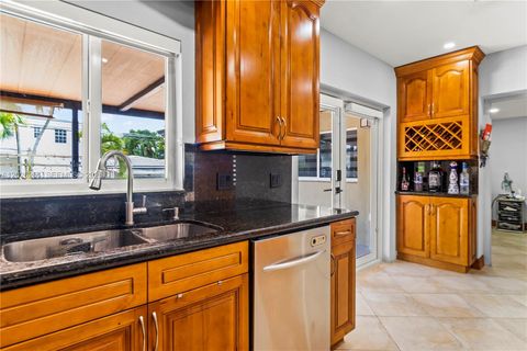 Tiny photo for 6250 SW 20 Ter, Miami, FL 33155 (MLS # A12026261)
