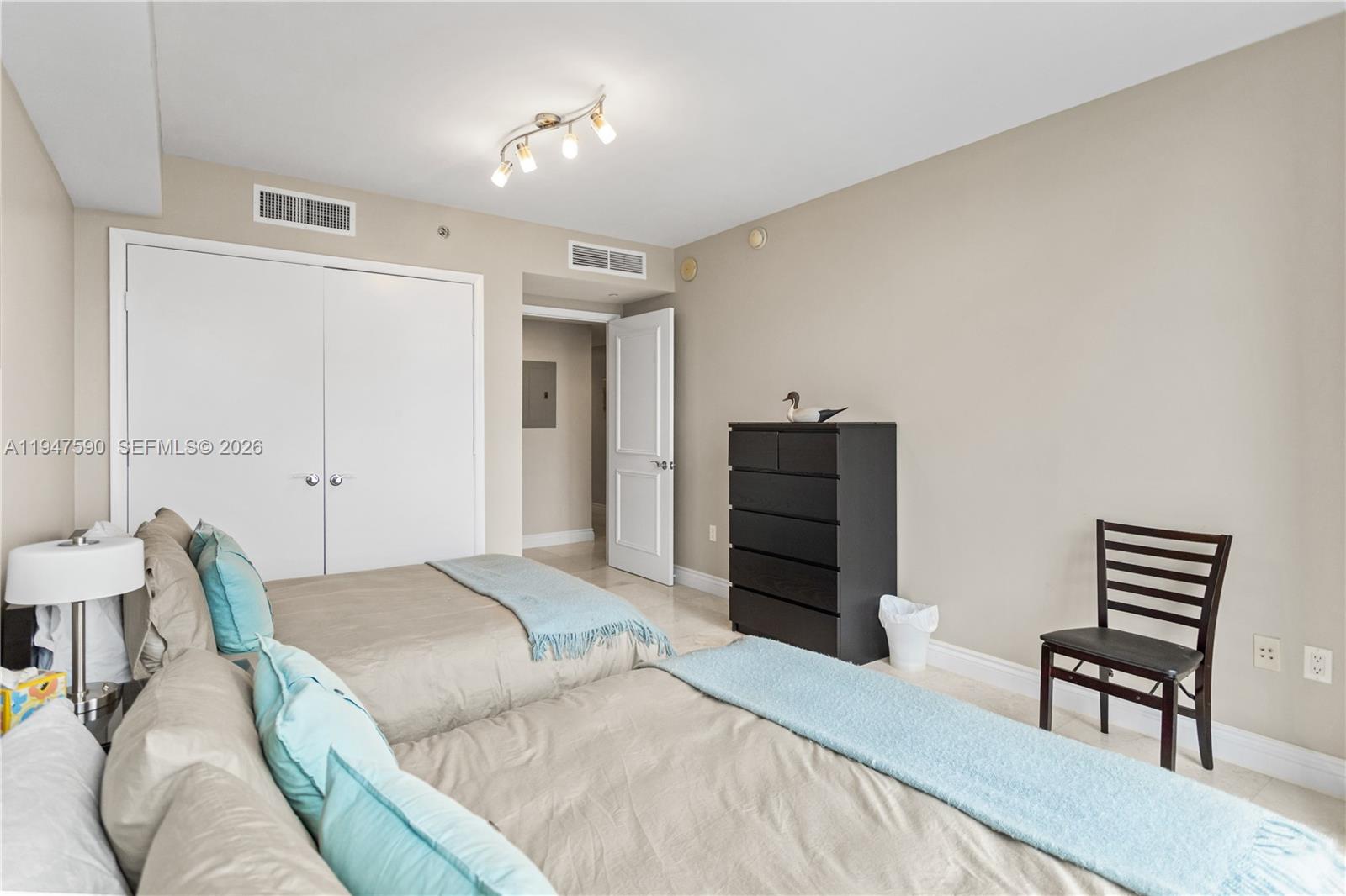 BEACH CLUB CONDO - Residential