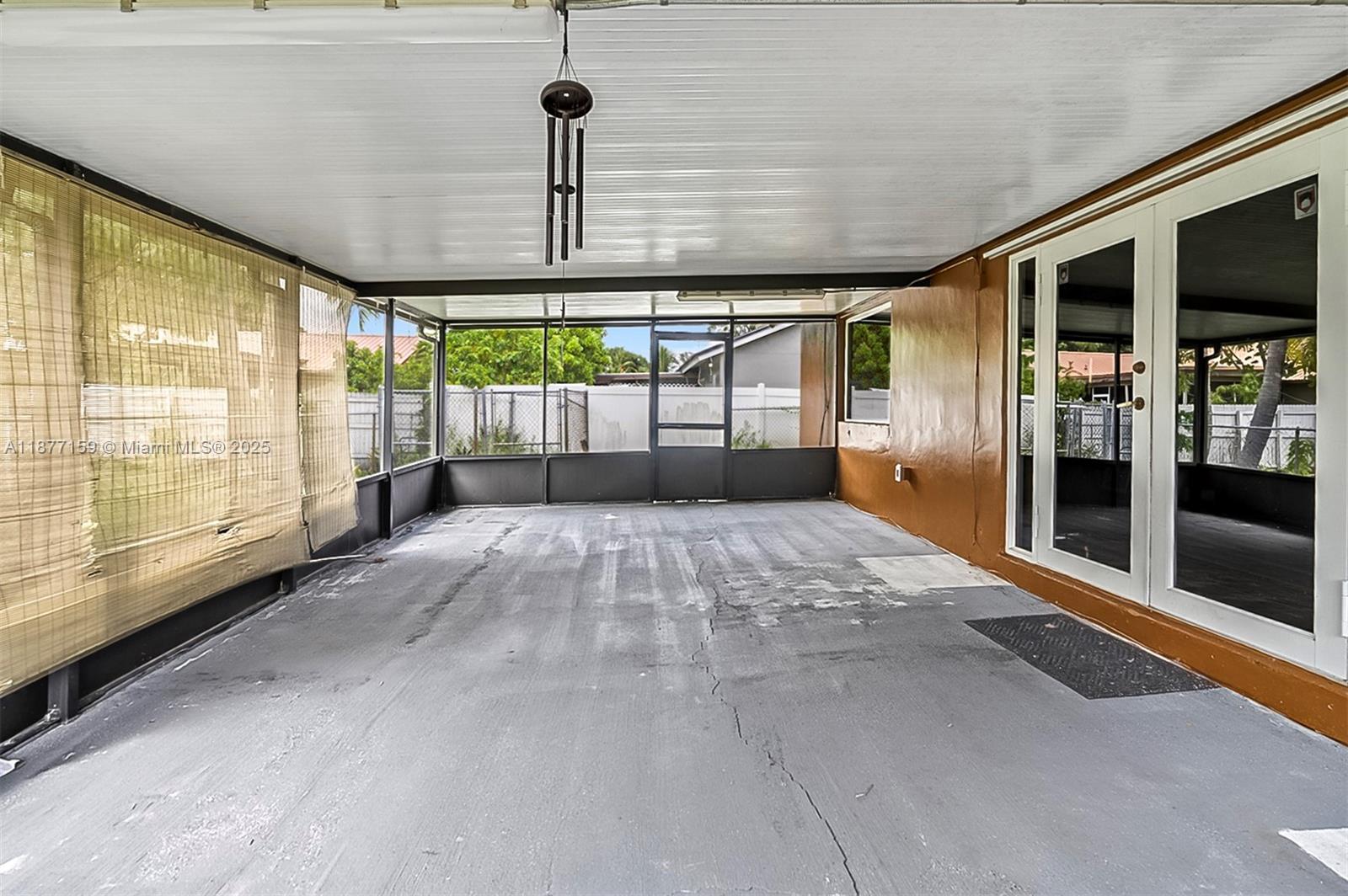 RAINBOW MIRAMAR - Residential