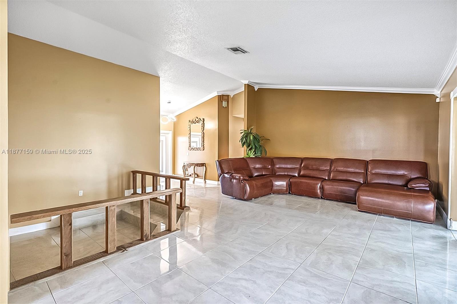 RAINBOW MIRAMAR - Residential