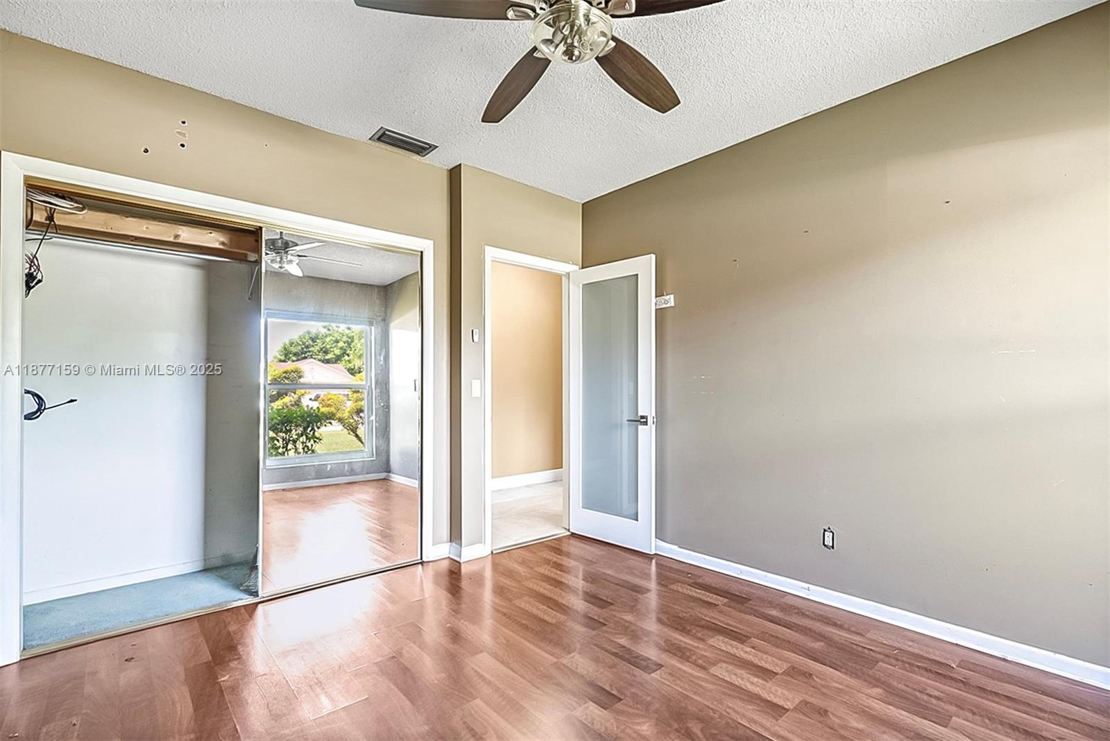 RAINBOW MIRAMAR - Residential