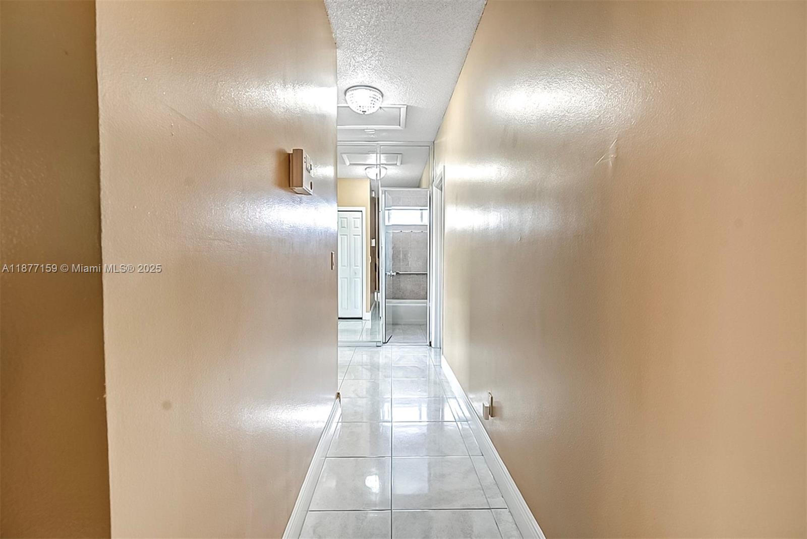 RAINBOW MIRAMAR - Residential